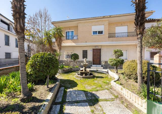 Casa-chalet en Venta en Belicena