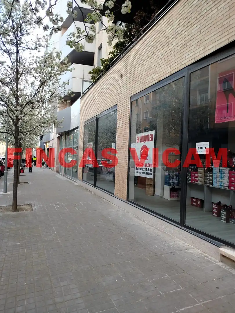 Local comercial de lloguer a Avenida Monreal 9, imagen 2