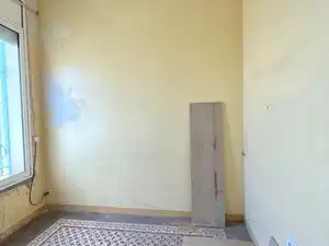 Schlafzimmer von Erdgeschoss zum Verkauf in Badalona mit Privatgarten und Abstellraum