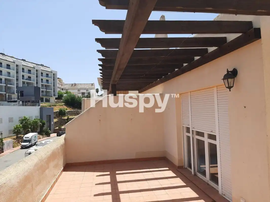 Duplex con terrazza in vendita a Urbanizacion Colinas de la Duquesa Fase I