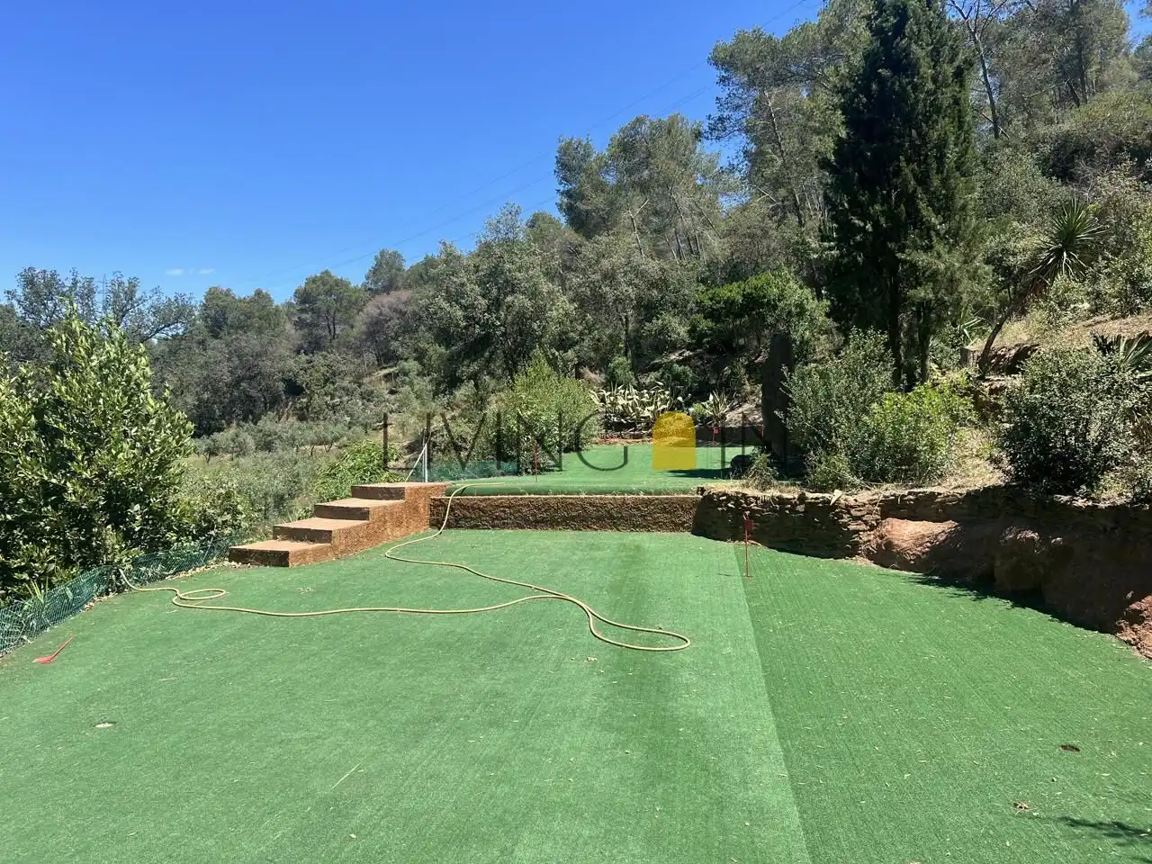 Finca rústica en venda en Cervelló amb Jardí privat i Piscina
