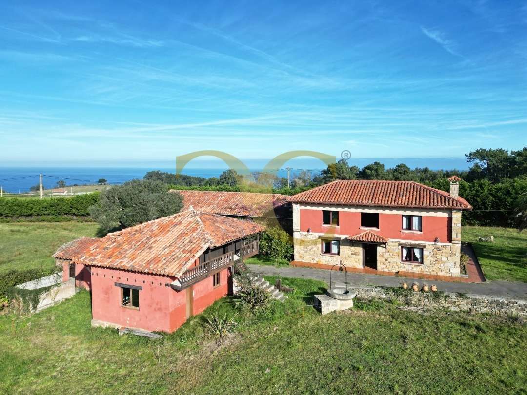 Exterior view of House or chalet for sale in Villaviciosa  with Storage room, Balcony and Alarm