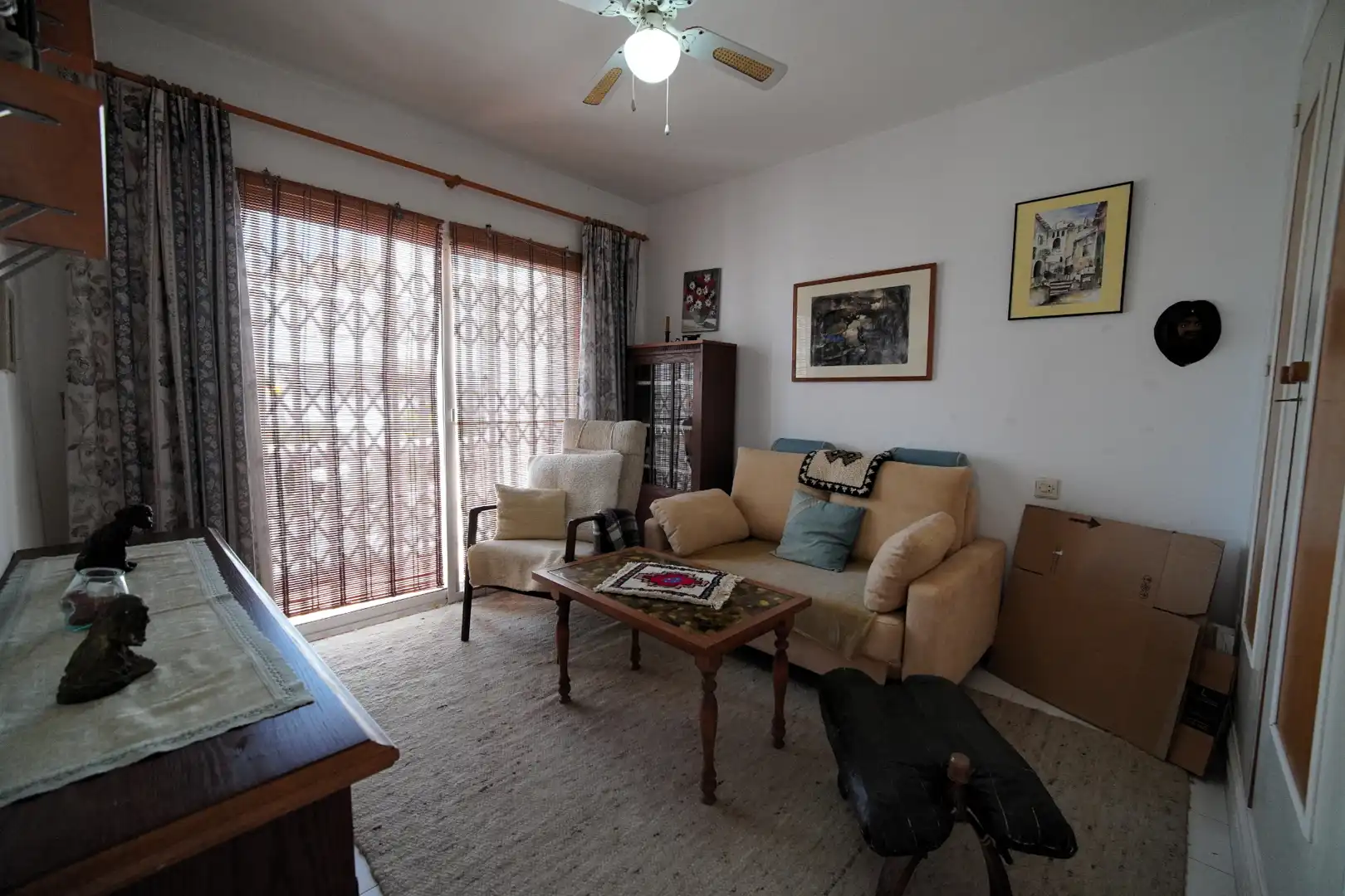 Sala d'estar de Casa adosada en venda en Roquetas de Mar amb Jardí privat, Terrassa i Traster