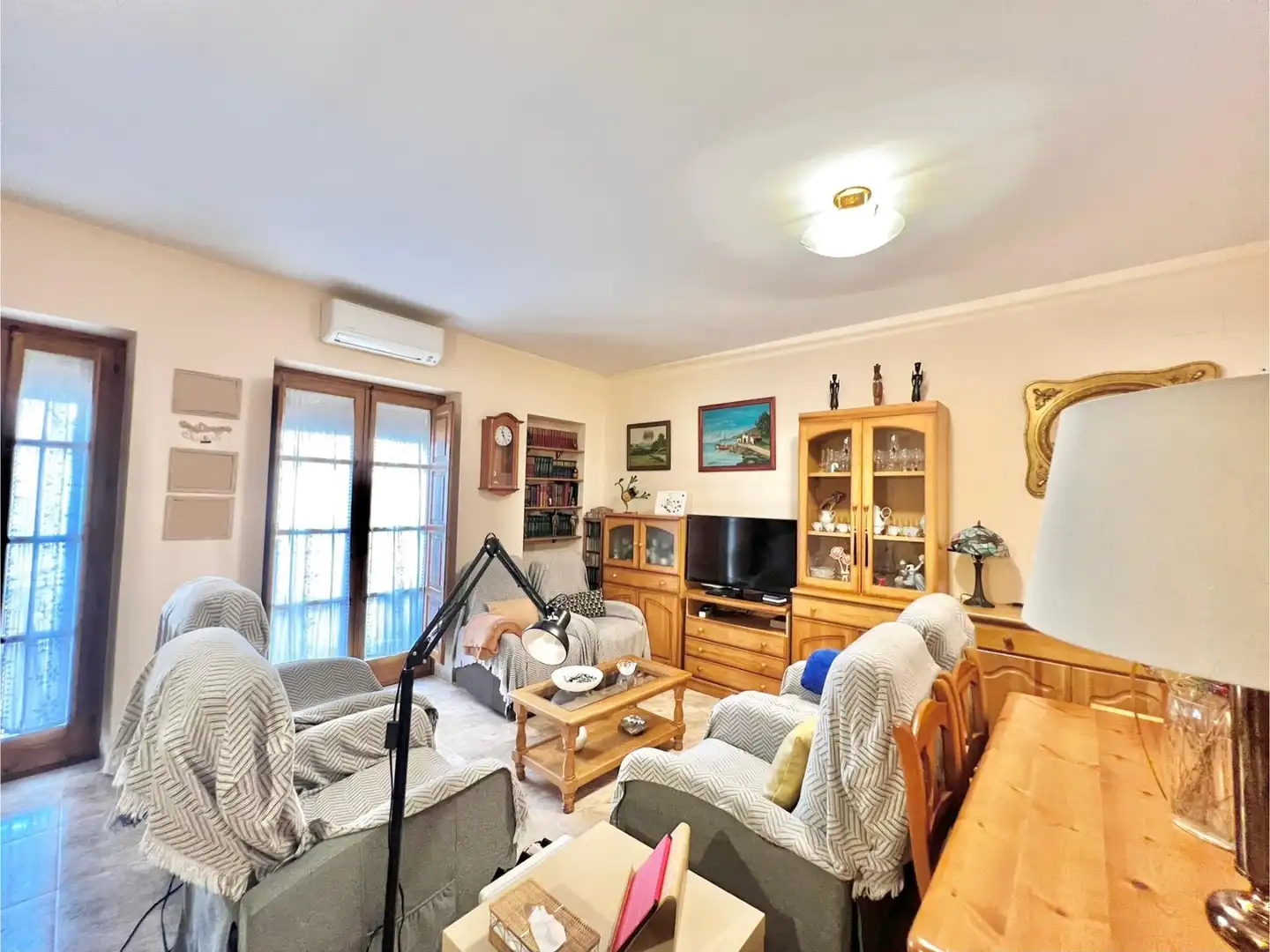 Sala d'estar de Casa adosada en venda en Palamós amb Aire condicionat, Calefacció i Terrassa