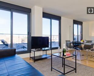 Living room of Flat to rent in  Madrid Capital  with Air Conditioner and Balcony