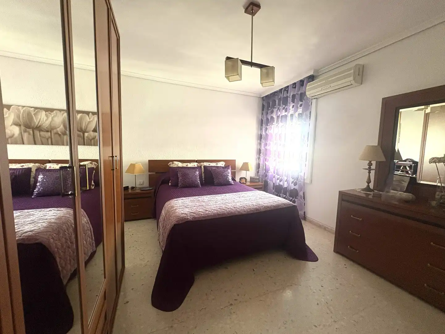 Bedroom of Flat for sale in Sevilla  with Air Conditioner, Heating and Terrace