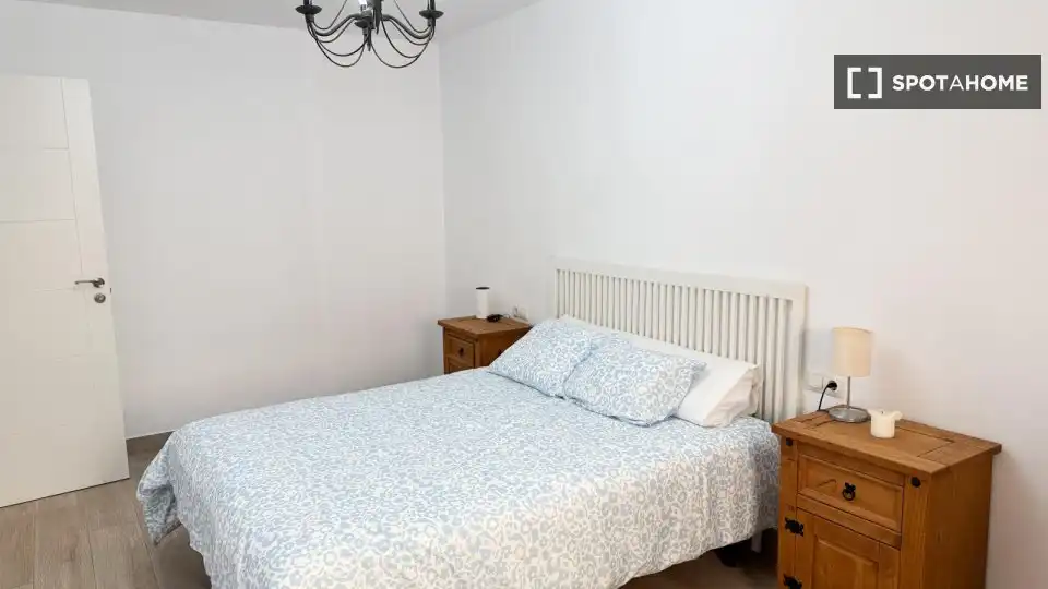 Schlafzimmer von Wohnung zur untervermieten in Málaga mit Klimaanlage, Terrasse und Möbliert