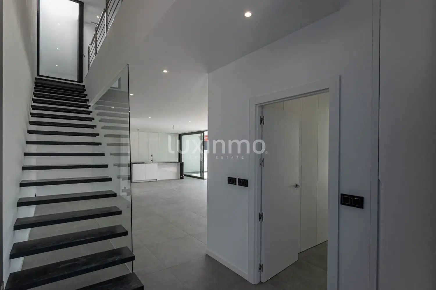 Chalet con piscina en venta en Marisol Park - Ortembach - Los Almendros, imagen 8