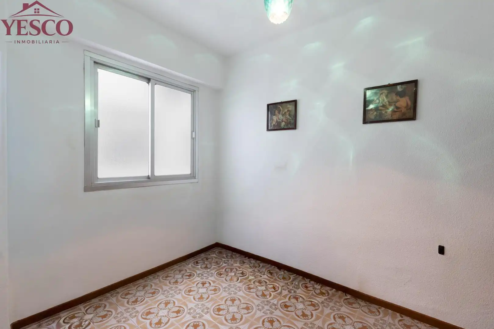 Flat for sale in Granada