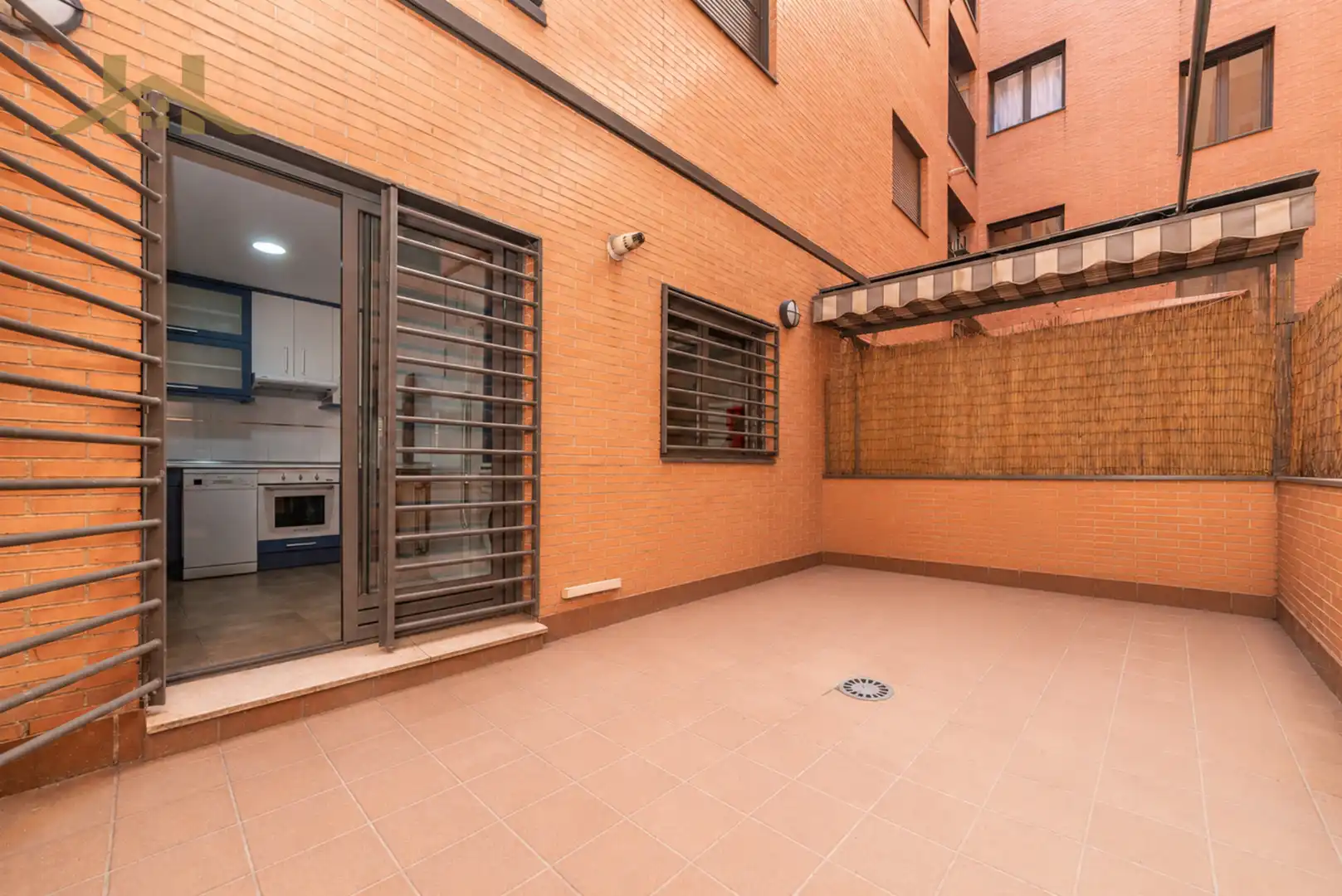 Flat with pool for sale in Avenida del Camino de Santiago, imagen 2