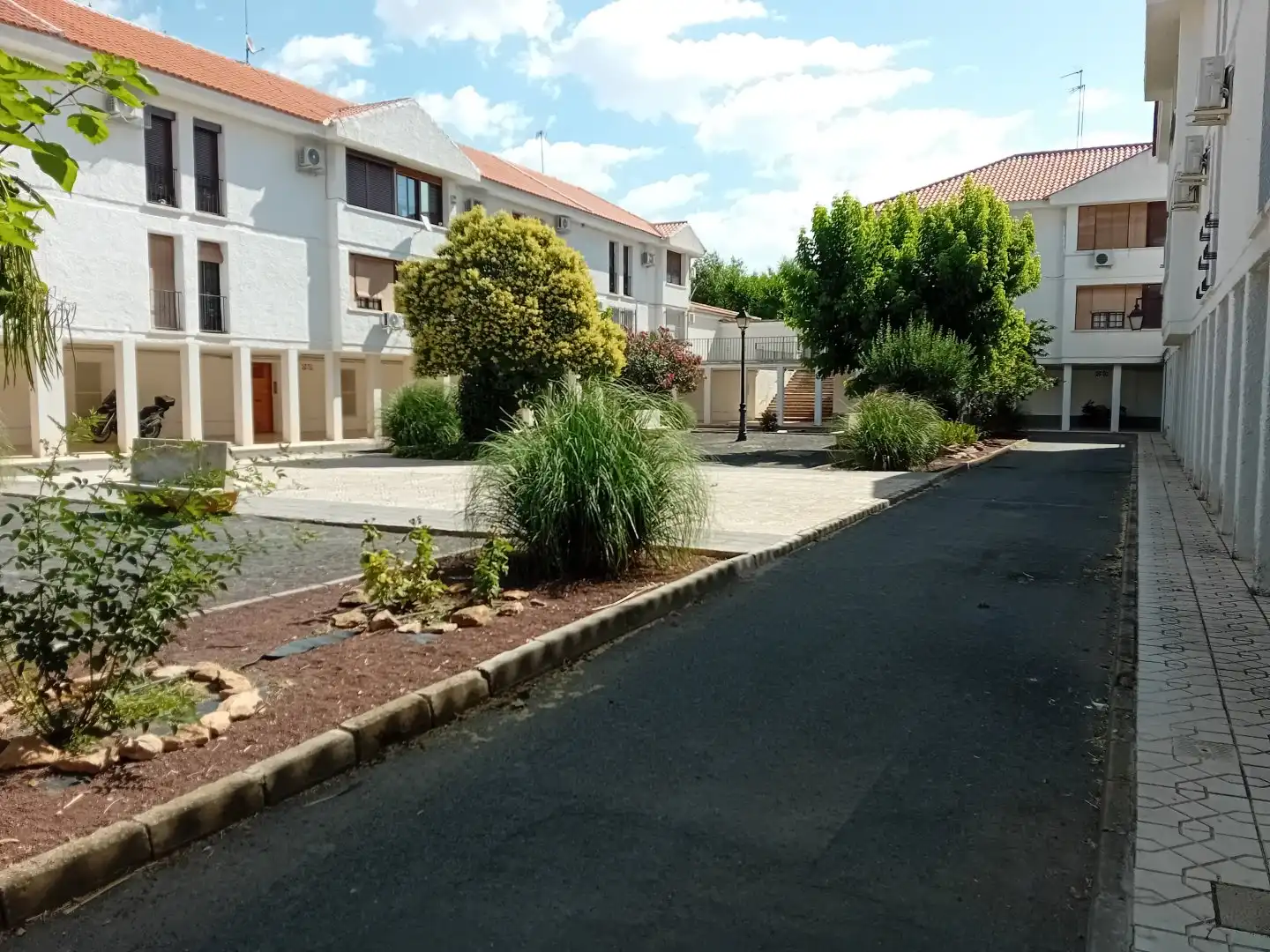 Außenansicht von Wohnung zum Verkauf in Almagro mit Klimaanlage, Heizung und Terrasse