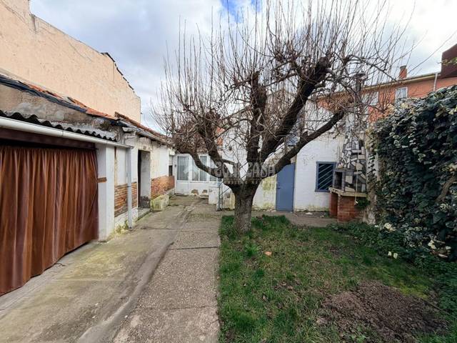 Casa-chalet en Venta en Cistérniga