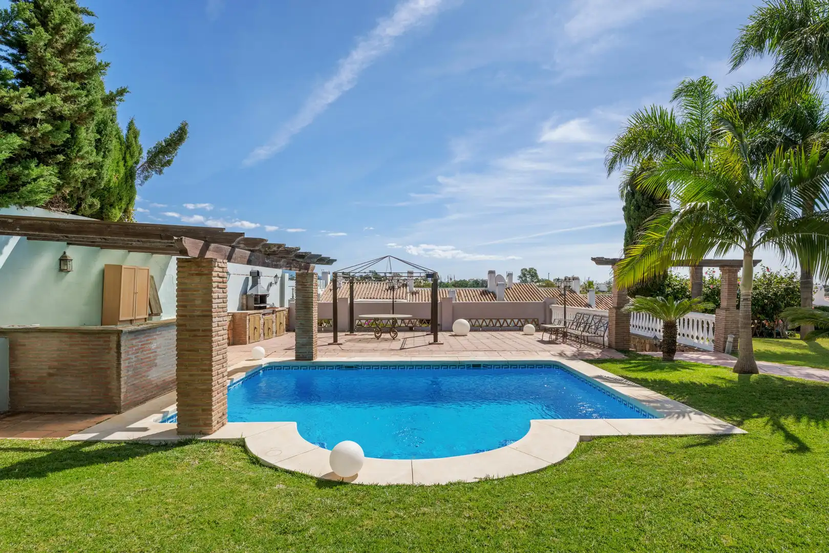 Chalet con piscina en venta en 44 Calle Pico del Naranco, imagen 18