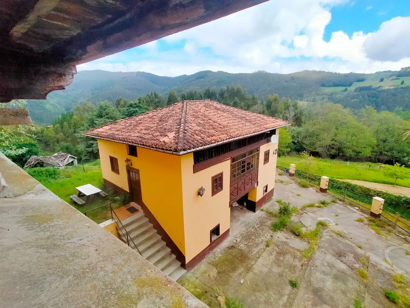 Vista exterior de Finca rústica en venta en Salas con Terraza y Trastero