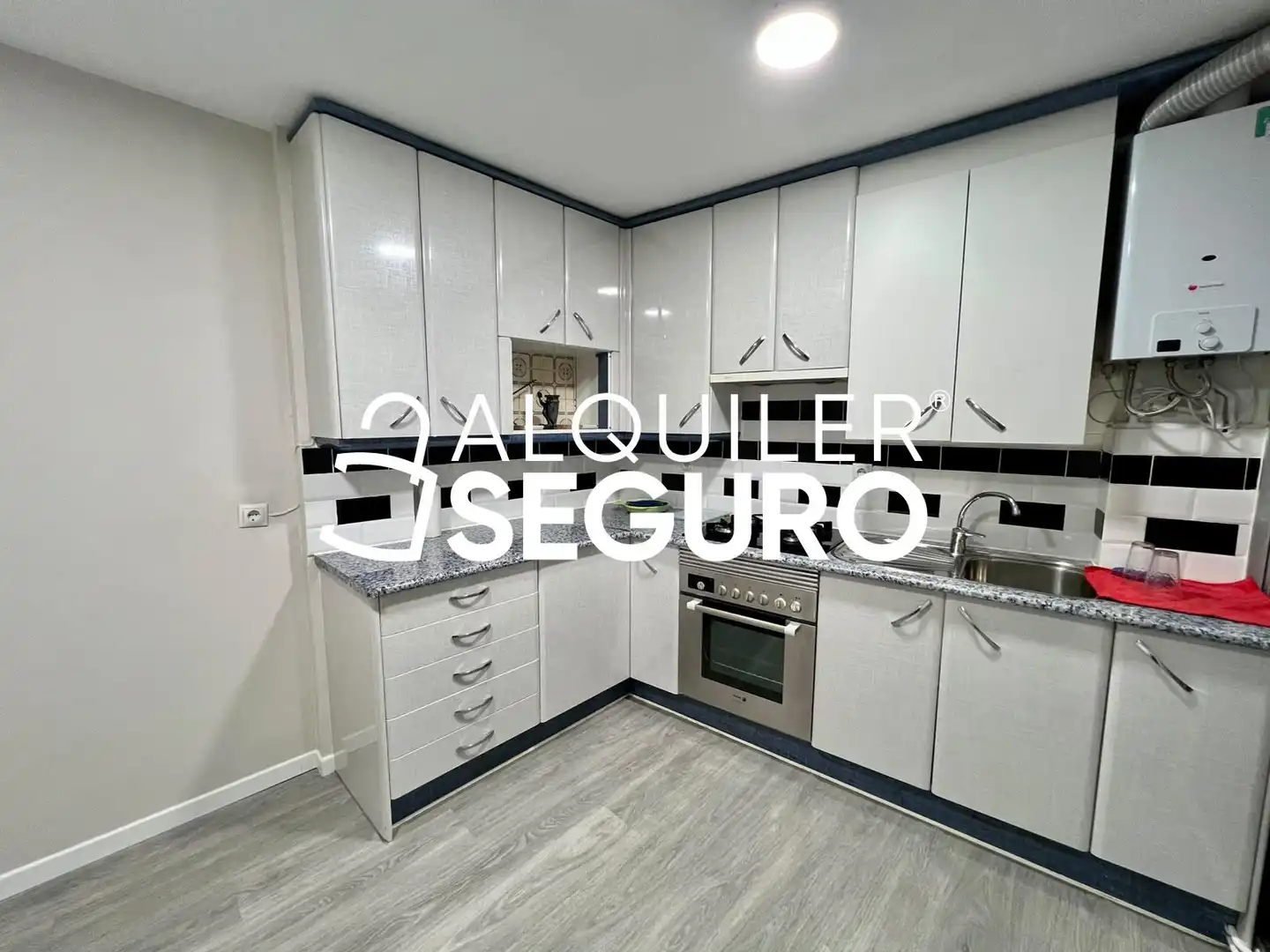 Cocina de Piso de alquiler en Alcobendas con Aire acondicionado