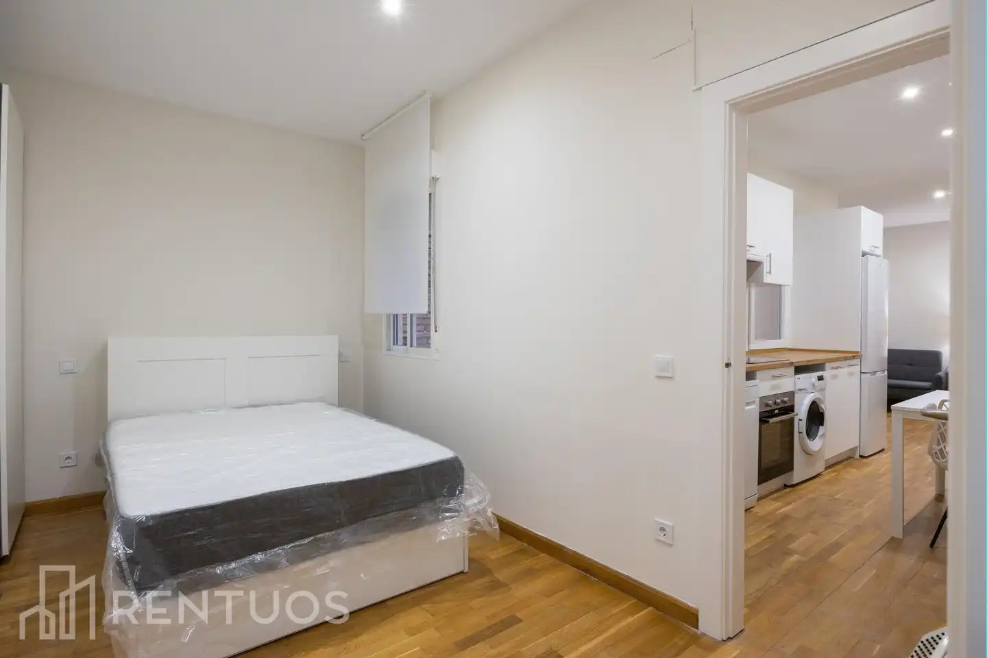 Bedroom of Flat for rent in Madrid  with Air Conditioner, Heating and Furnished