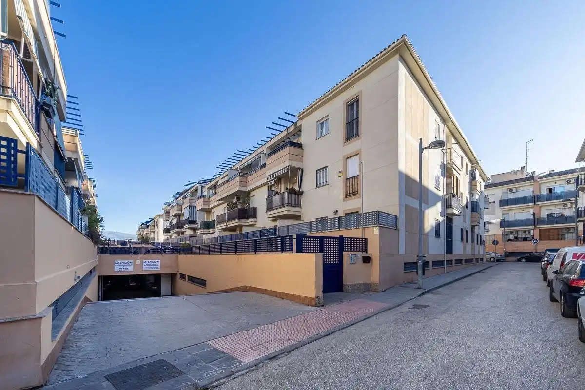 Vista exterior de Piso en venta en Las Gabias