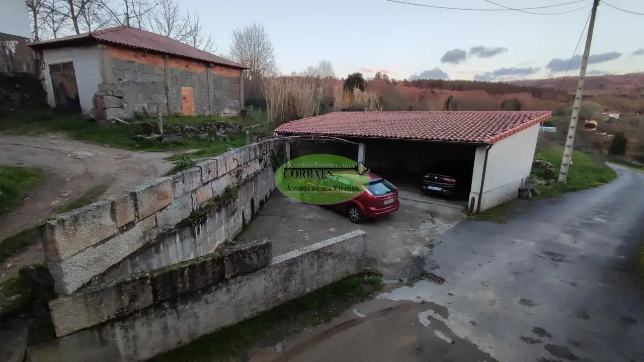 Aparcament de Casa o xalet en venda en Paderne de Allariz amb Calefacció, Jardí privat i Parquet
