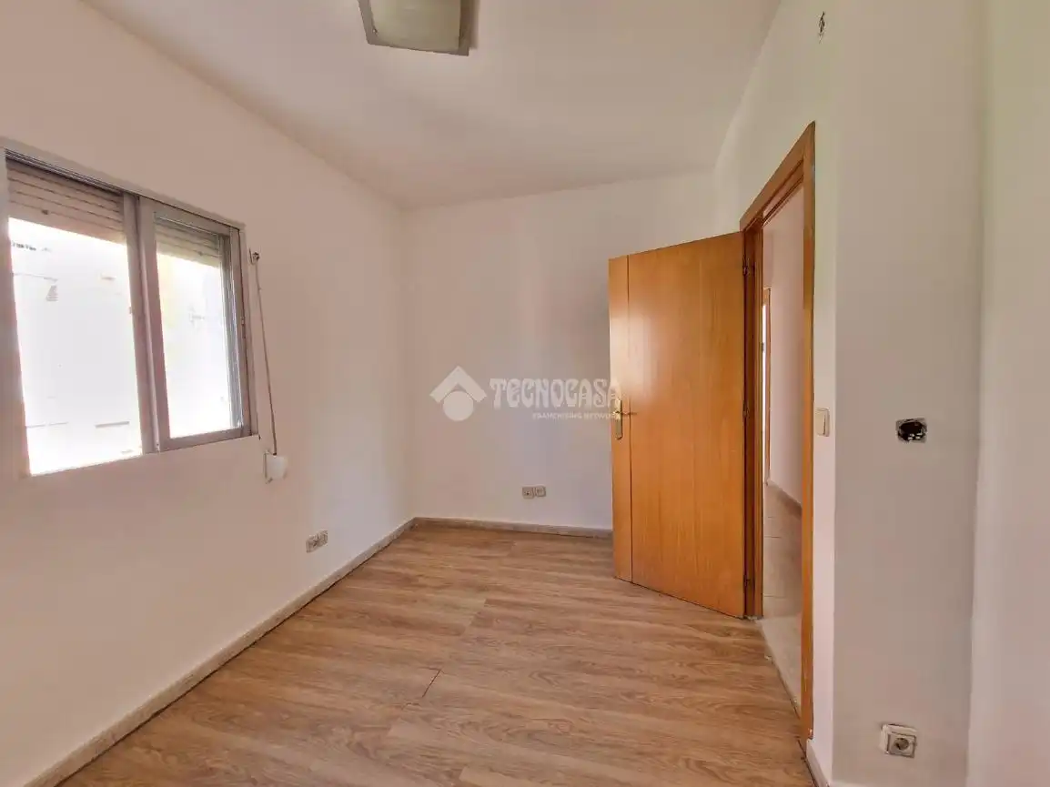 Bedroom of Flat for sale in Madrid  with Air Conditioner and Terrace