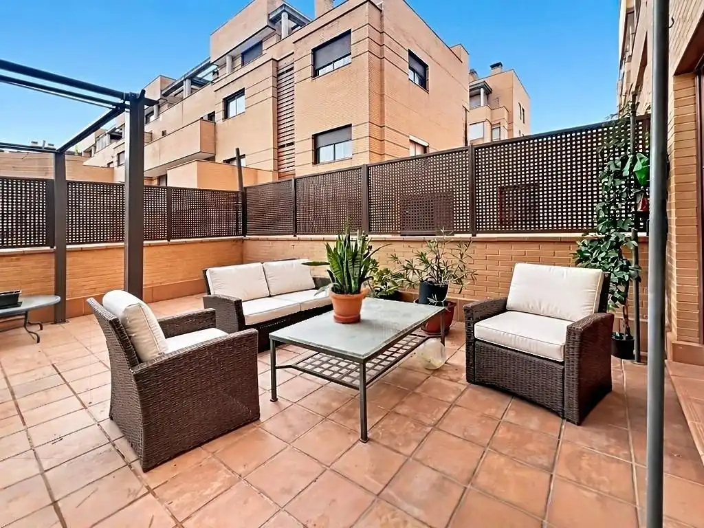 Planta baja en venta en Yebes, Guadalajara