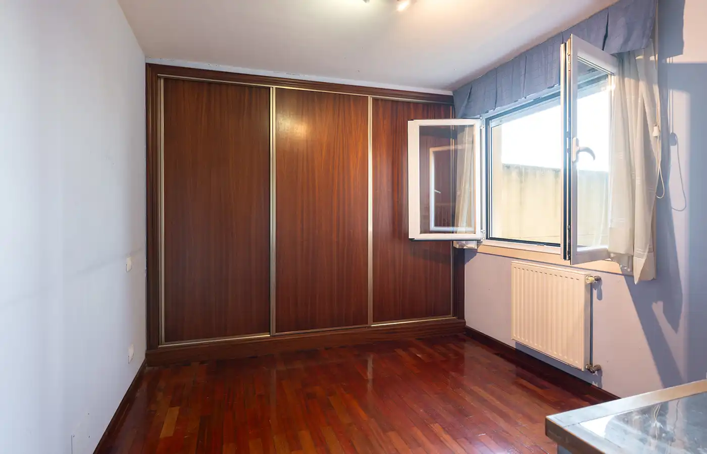 Dormitori de Dúplex en venda en A Coruña Capital  amb Calefacció, Forn i Rentadora