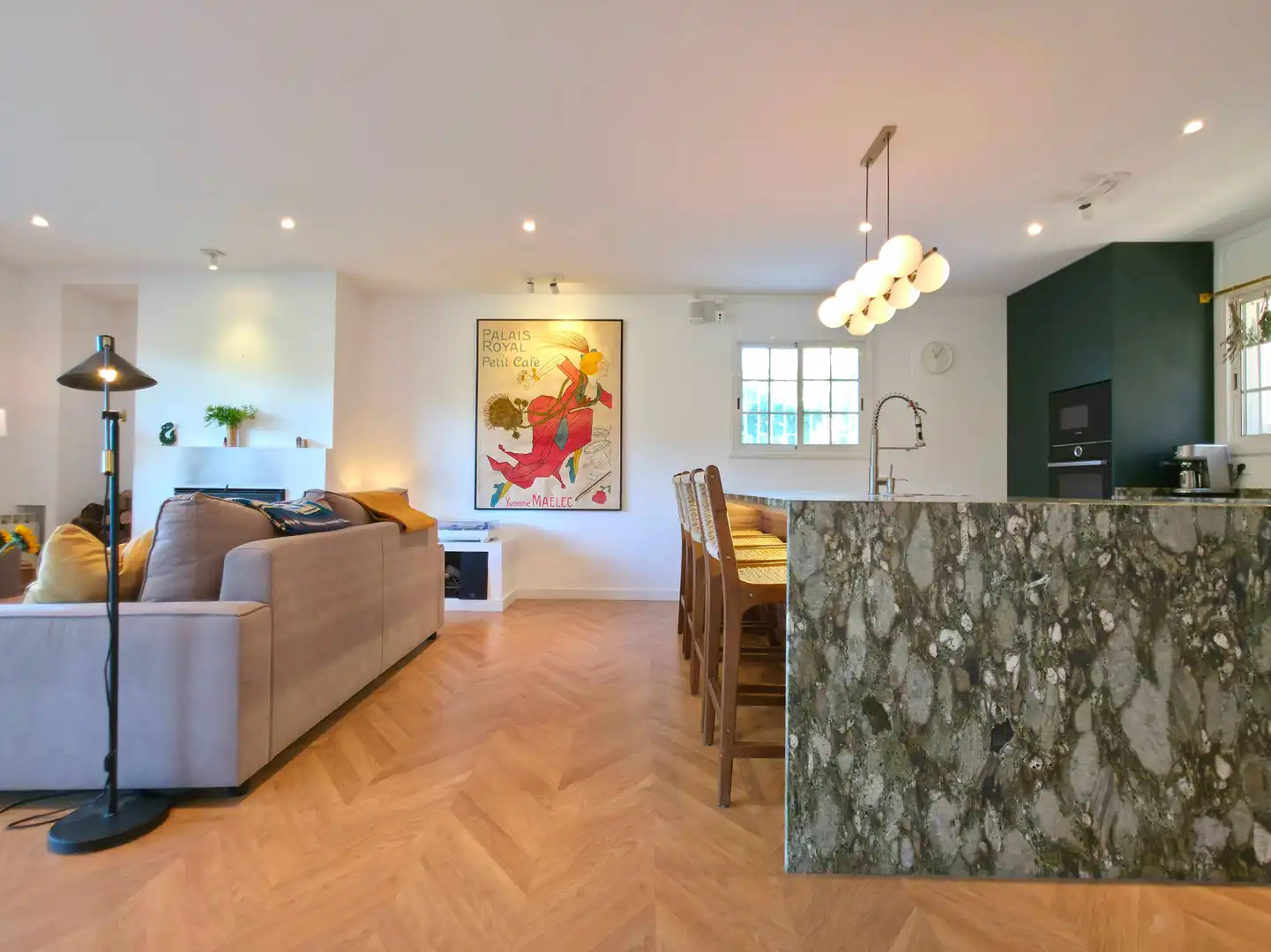 Comedor de Casa o chalet en venta en Corbera de Llobregat con Aire acondicionado, Calefacción y Jardín privado