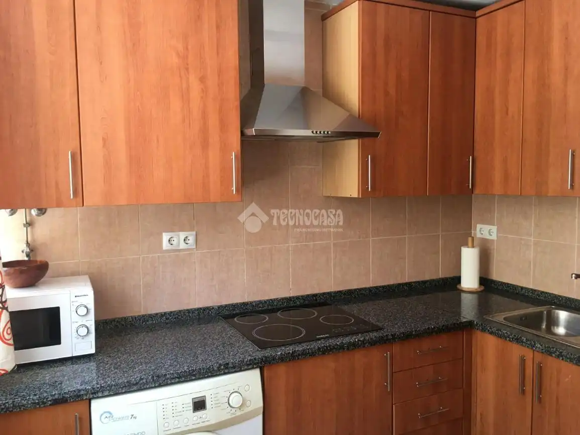 Kitchen of Flat for sale in Sevilla  with Air Conditioner and Balcony