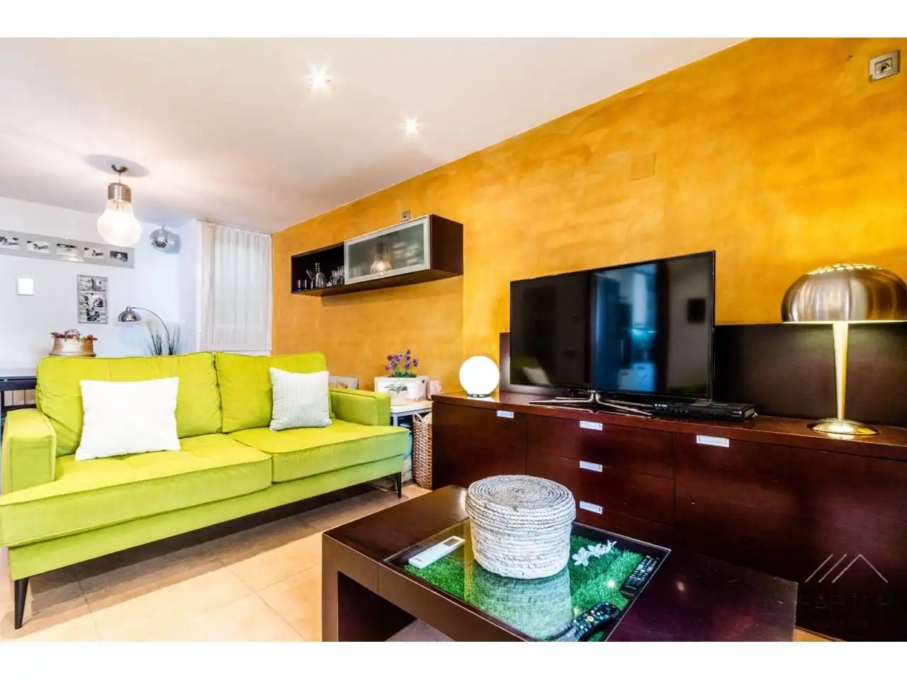 Wohnzimmer von Dachboden zum Verkauf in Terrassa mit Klimaanlage, Heizung und Terrasse