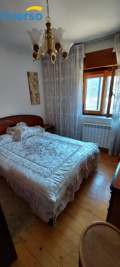 Habitación de Finca rústica en venta en Huerta de Rey con Calefacción, Trastero y Amueblado