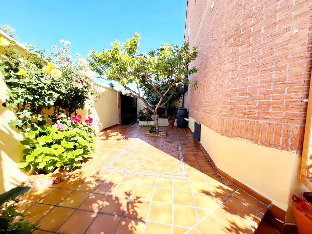 Terrassa de Casa o xalet en venda en Alcalá de Henares amb Aire condicionat, Calefacció i Jardí privat