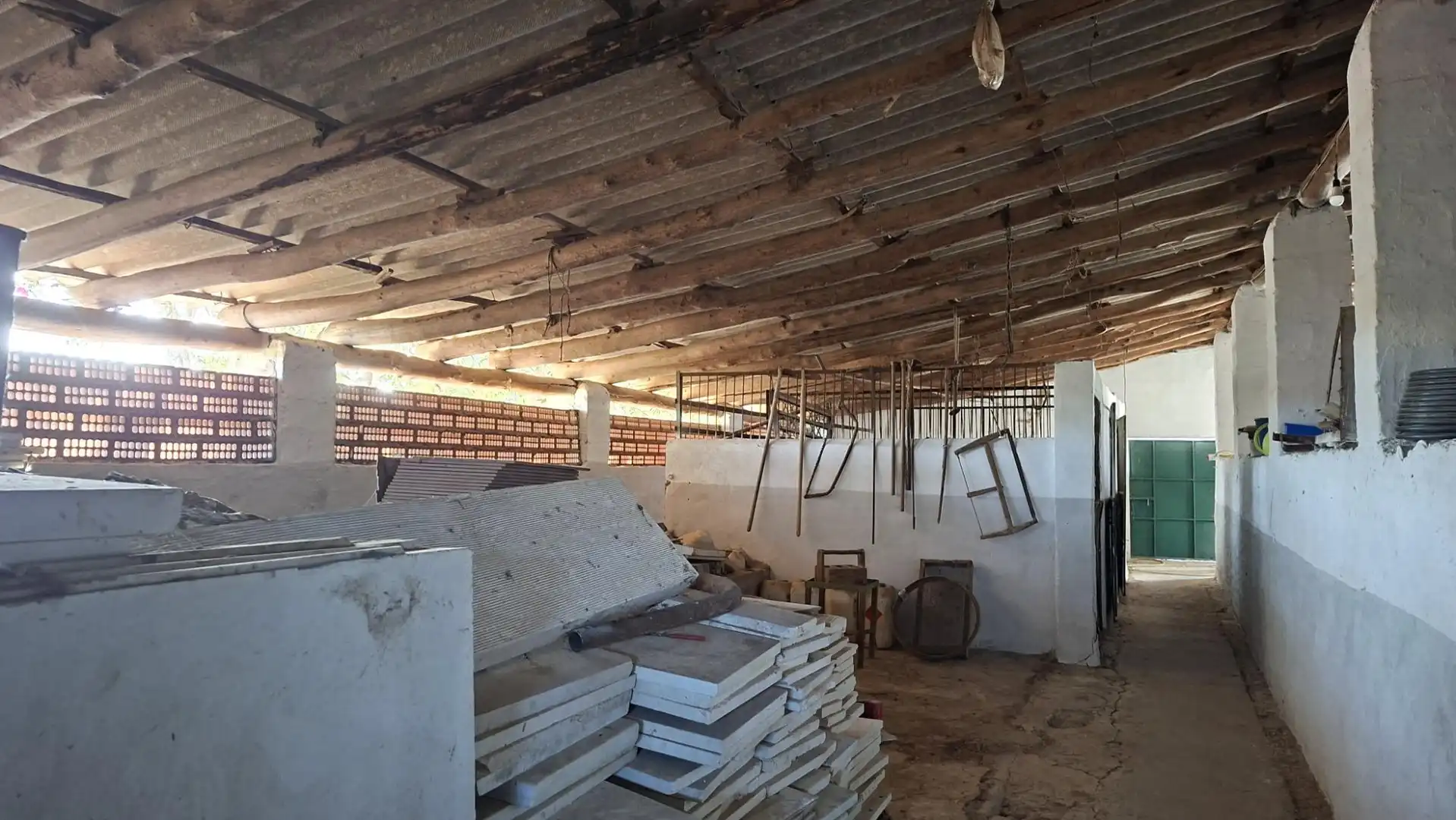 Country house zum Verkauf in Villanueva del Río y Minas mit Klimaanlage, Abstellraum und Schwimmbad