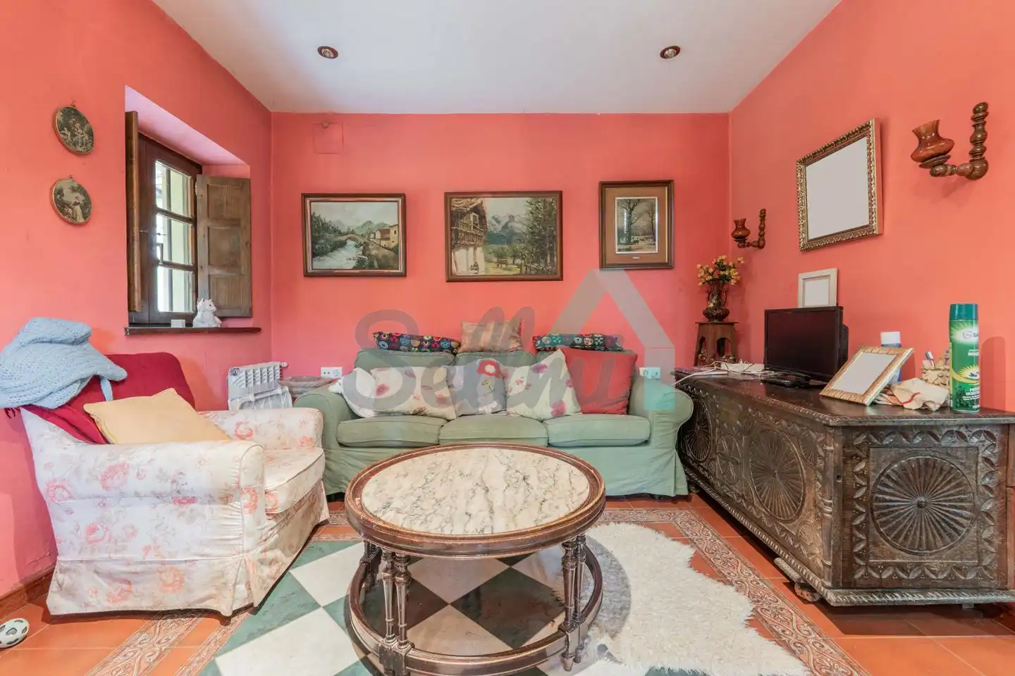 Sala d'estar de Casa o xalet en venda en Llanes amb Calefacció, Jardí privat i Parquet
