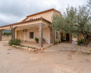 Vista exterior de Casa o xalet en venda en Tortosa amb Aire condicionat, Jardí privat i Terrassa