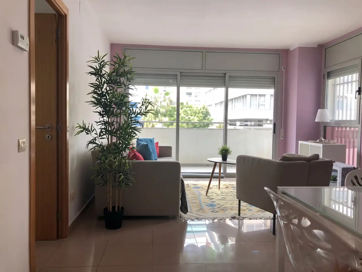 Sala d'estar de Pis en venda en Barcelona amb Calefacció, Forn i Balcó