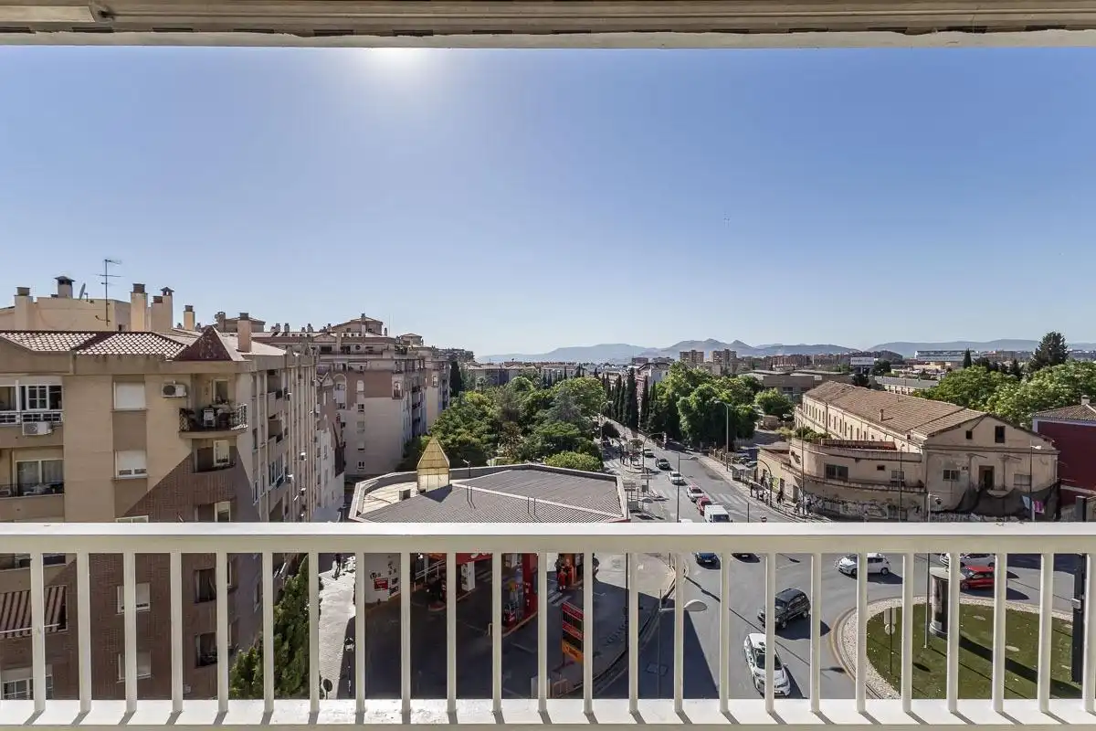 Exterior view of Flat for rent in Granada  with Air Conditioner, Heating and Terrace