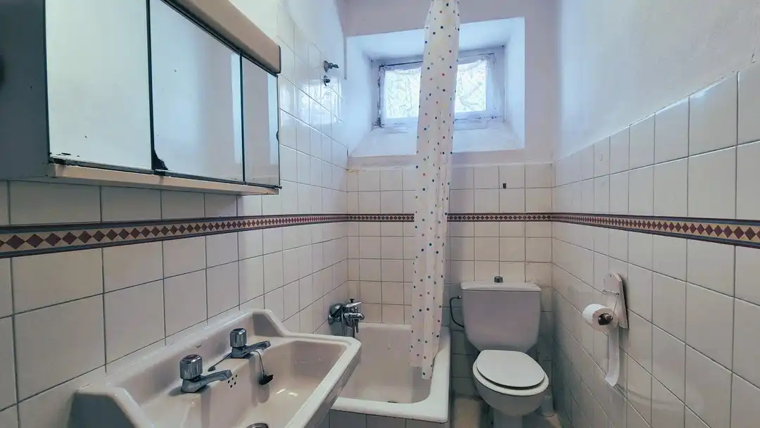 Badezimmer von Haus oder Chalet zum Verkauf in Puente la Reina / Gares mit Privatgarten, Terrasse und Möbliert