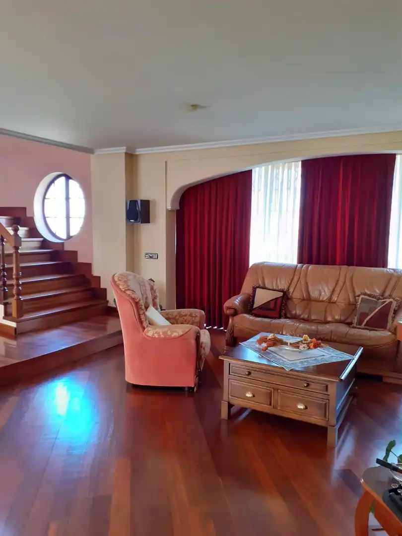 Sala d'estar de Casa o xalet en venda en Villarejo de Órbigo amb Jardí privat, Terrassa i Traster