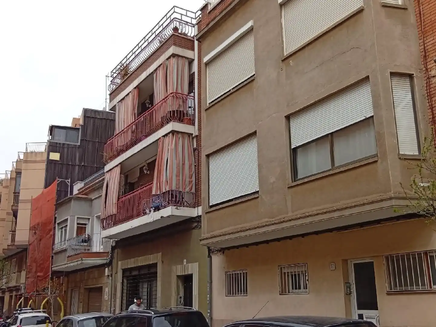 Vista exterior de Pis en venda en La Gavarra