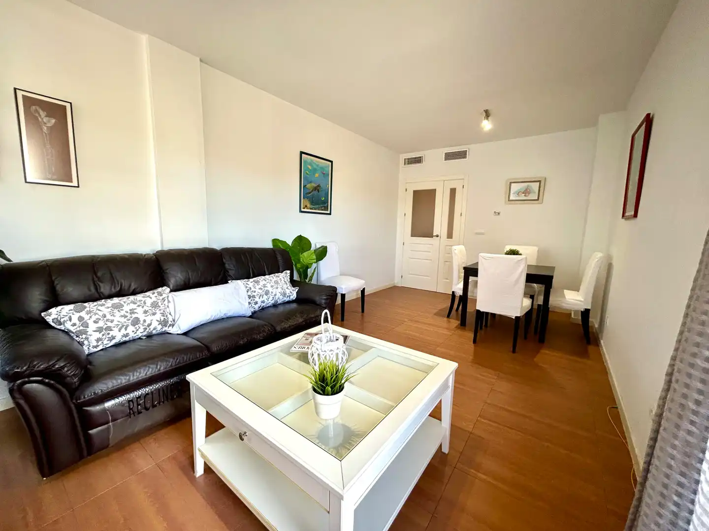 Sala de estar de Apartamento en venta en  Almería Capital con Aire acondicionado, Terraza y Trastero