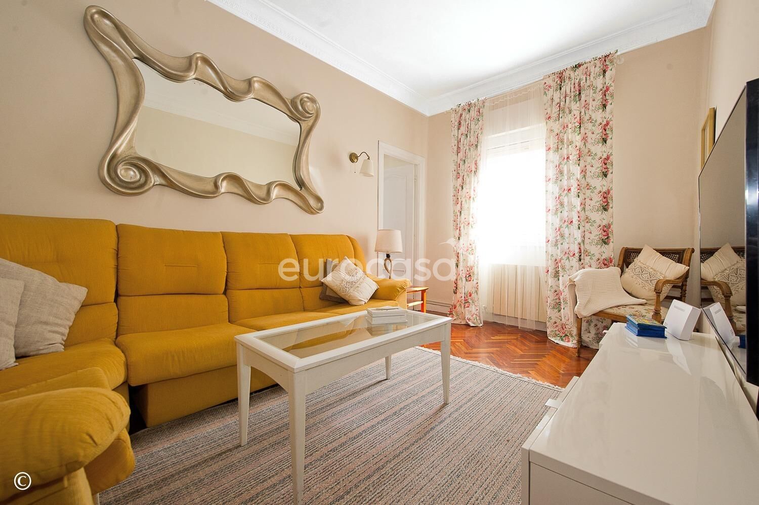 Sala d'estar de Pis en venda en Santander amb Calefacció i Parquet