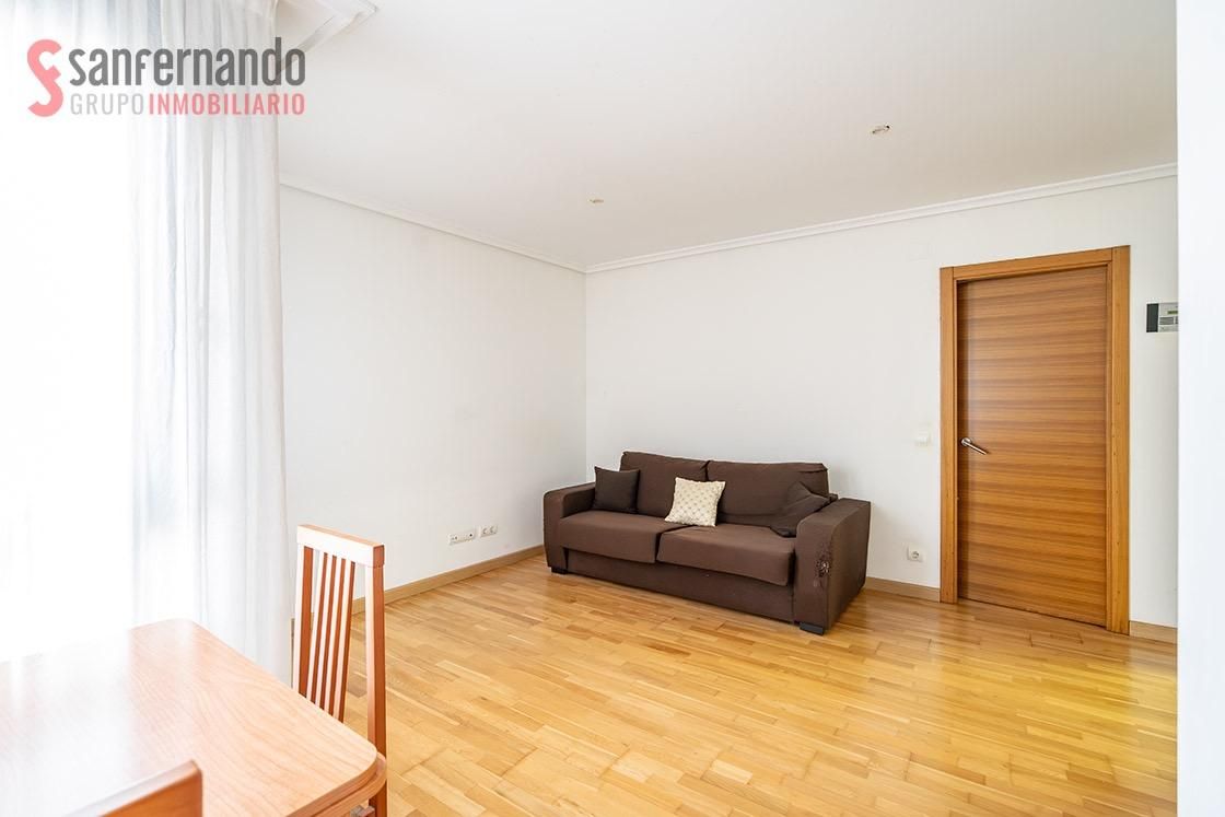 Wohnzimmer von Wohnungen zum Verkauf in Santander mit Heizung und Abstellraum