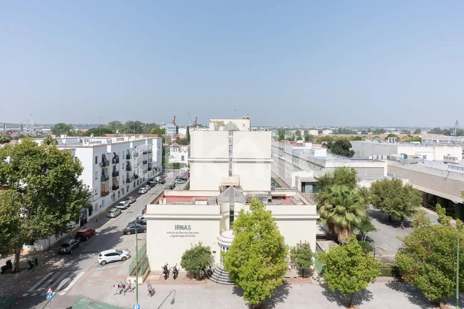Vista exterior de Piso en venta en Sevilla con Aire acondicionado y Jardín privado