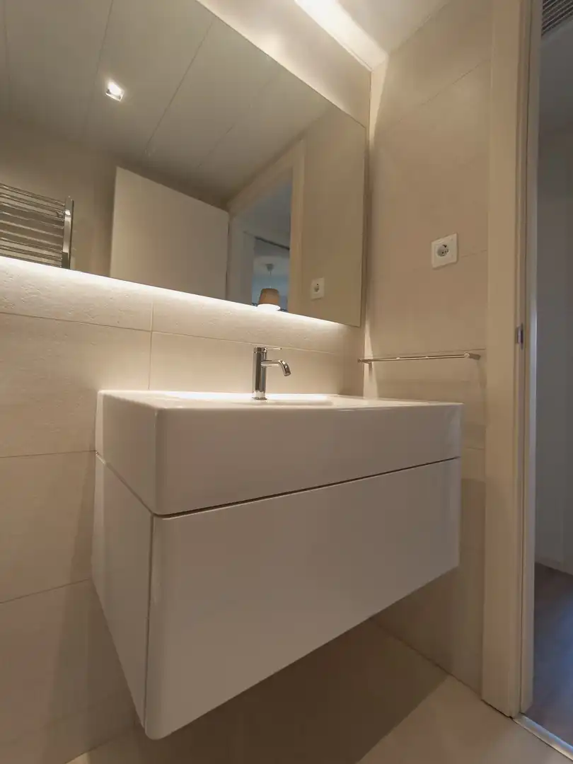 Badezimmer von Wohnung zur Miete in Madrid mit Klimaanlage, Heizung und Abstellraum