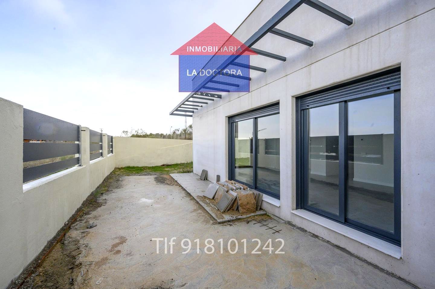 Casa adosada en venta en Doñana, 9, Villamantilla