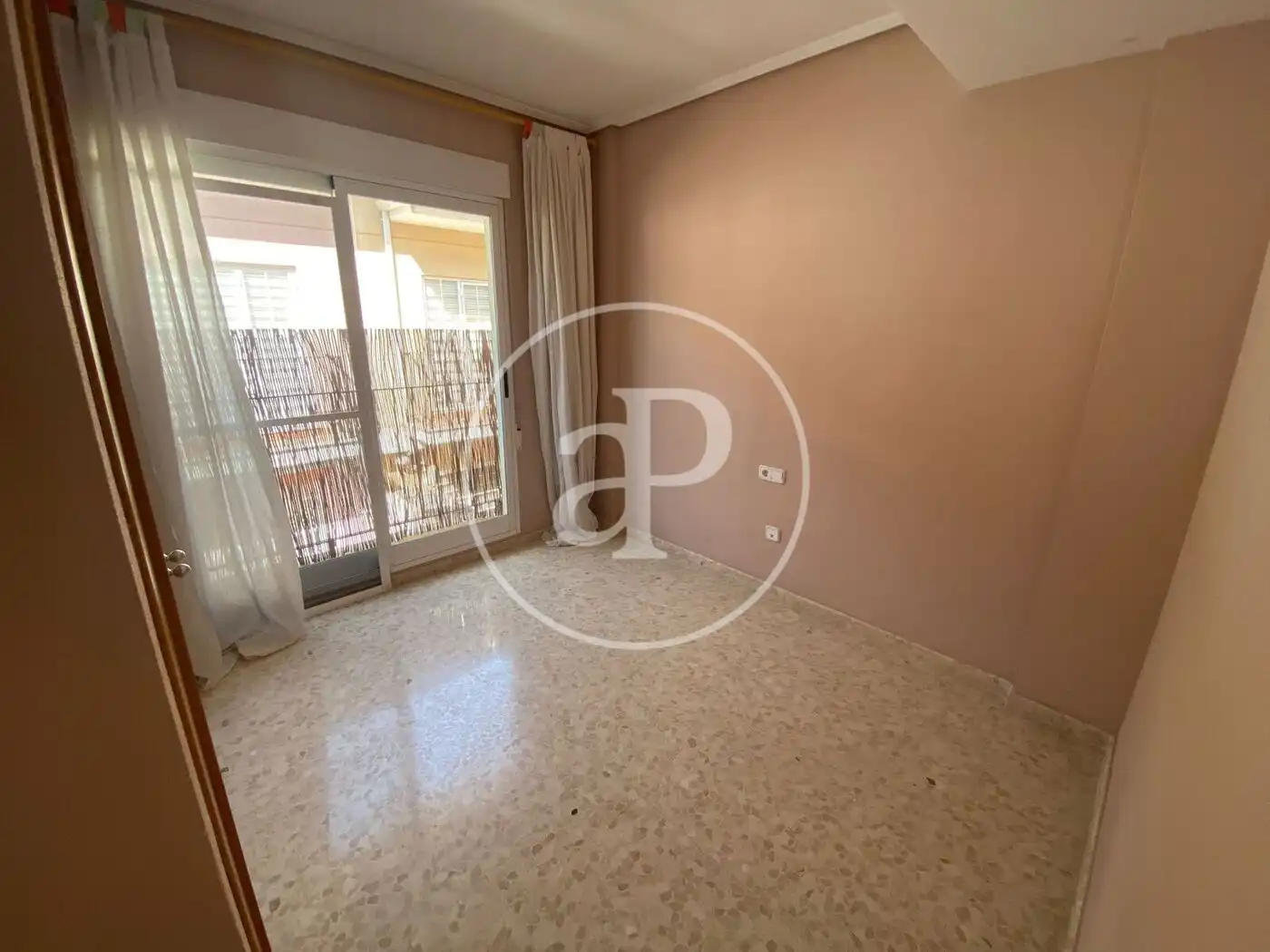 Habitación de Casa adosada en venta en Moncada con Aire acondicionado, Calefacción y Terraza