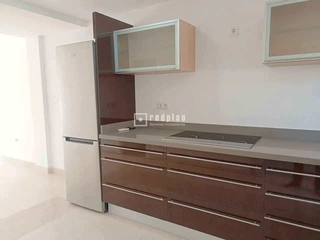 Küche von Wohnung zum Verkauf in Benalmádena mit Klimaanlage, Heizung und Privatgarten