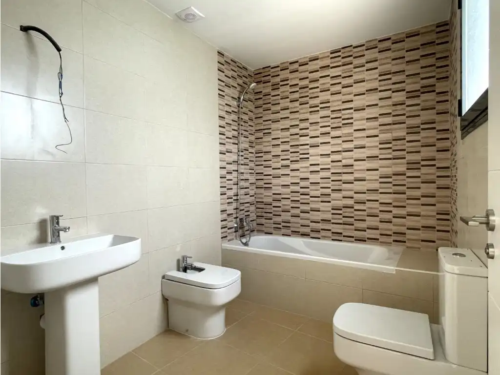 Baño de Ático en venta en Garrucha con Jardín privado, Terraza y Piscina comunitaria