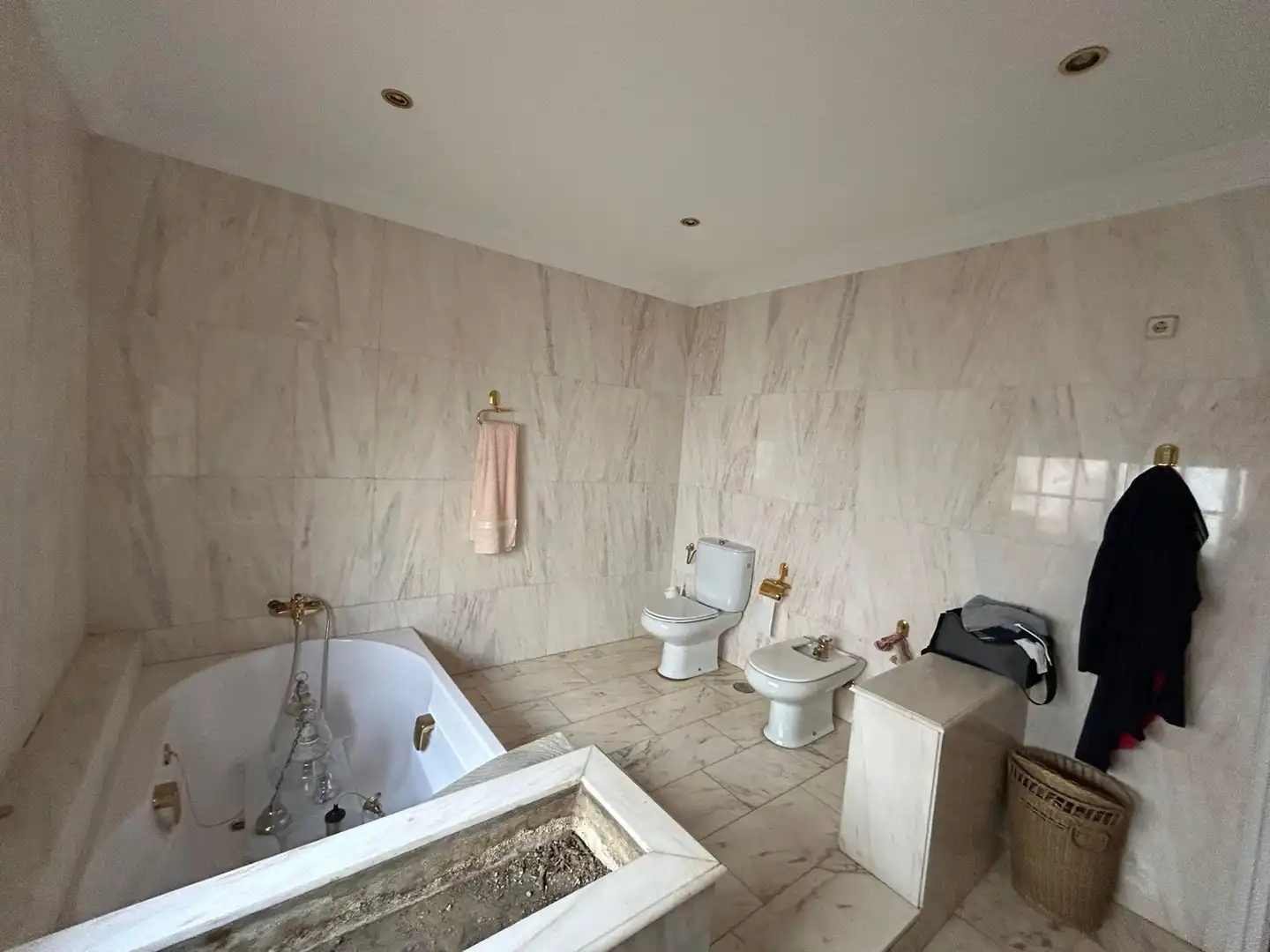 Casa adosada en venta en Carmona