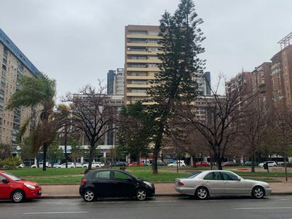 Vista exterior de Pis en venda en  Valencia Capital amb Aire condicionat, Moblat i Balcó