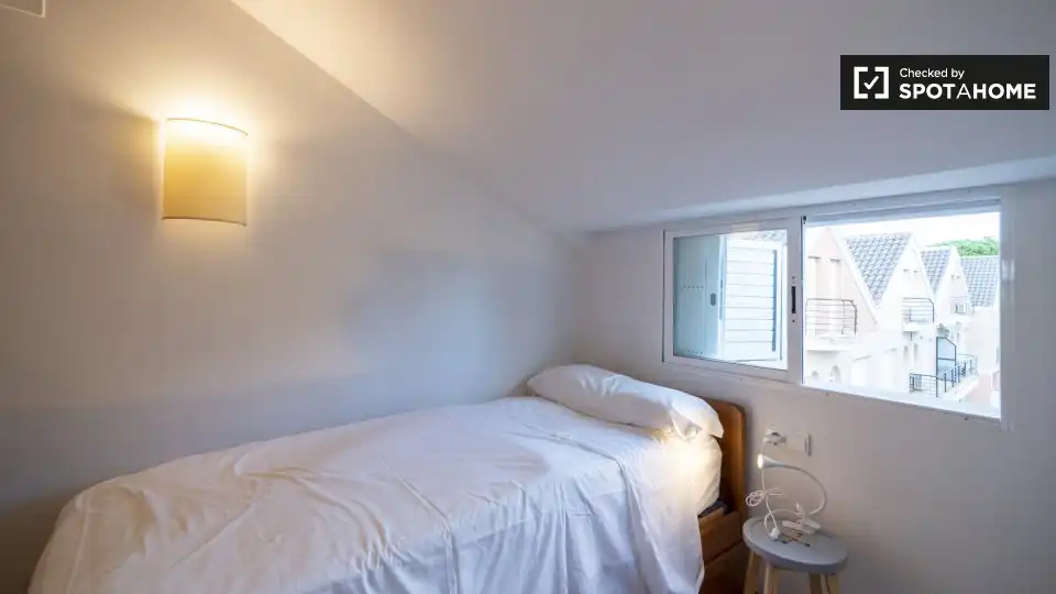 Schlafzimmer von Wohnung zur Miete in Sagunto / Sagunt mit Klimaanlage, Heizung und Möbliert